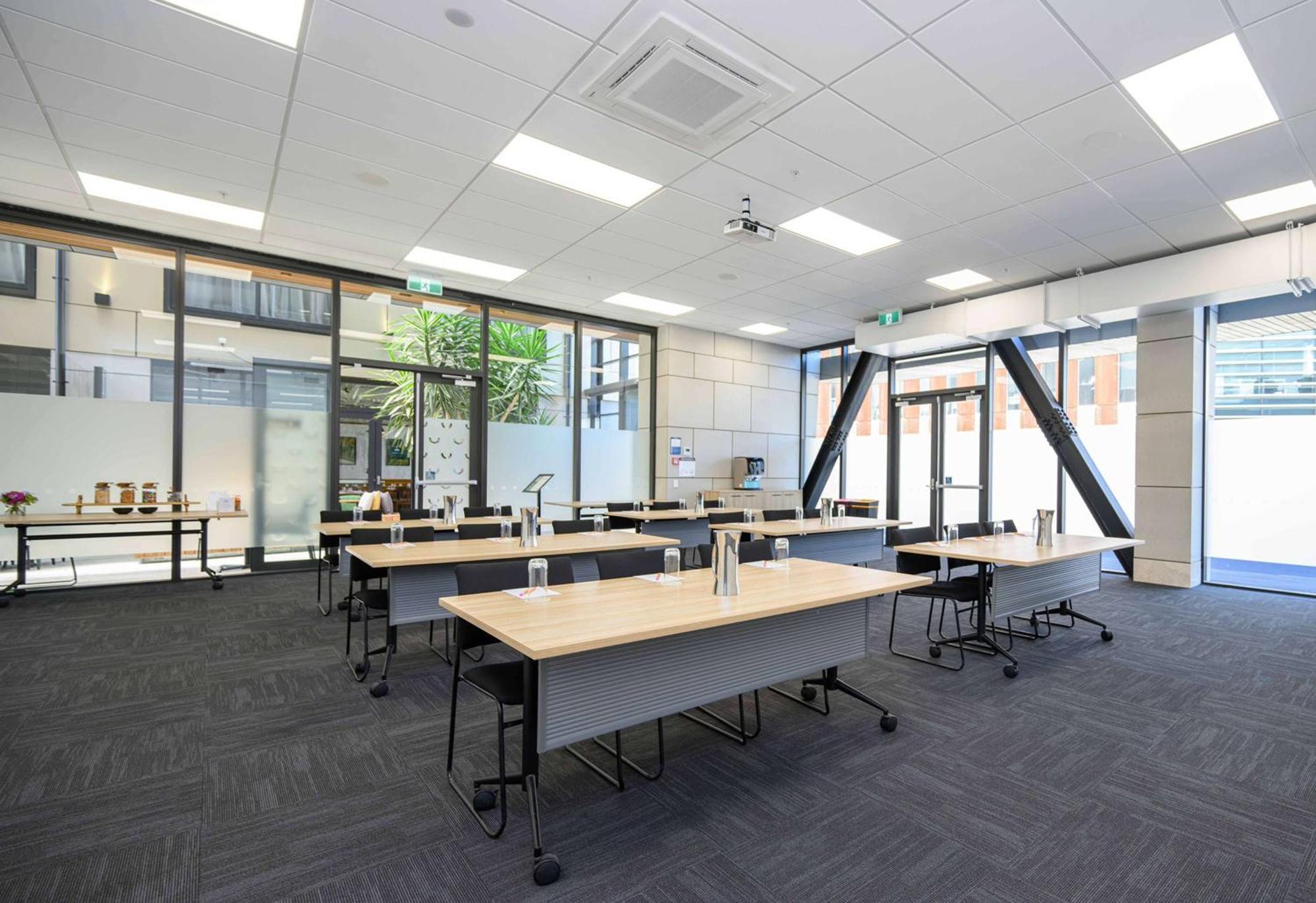 Sudima Christchurch City Zewnętrze zdjęcie A classroom at the University of New South Wales